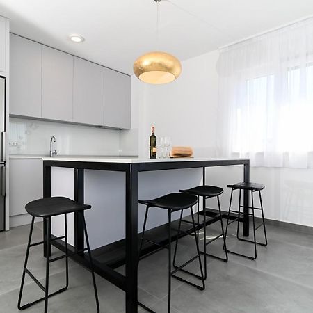 Apartment Laura, Free Parking, Balcony, 4 Ppl Traù Esterno foto